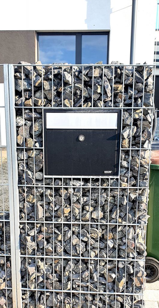 caption for image 1
